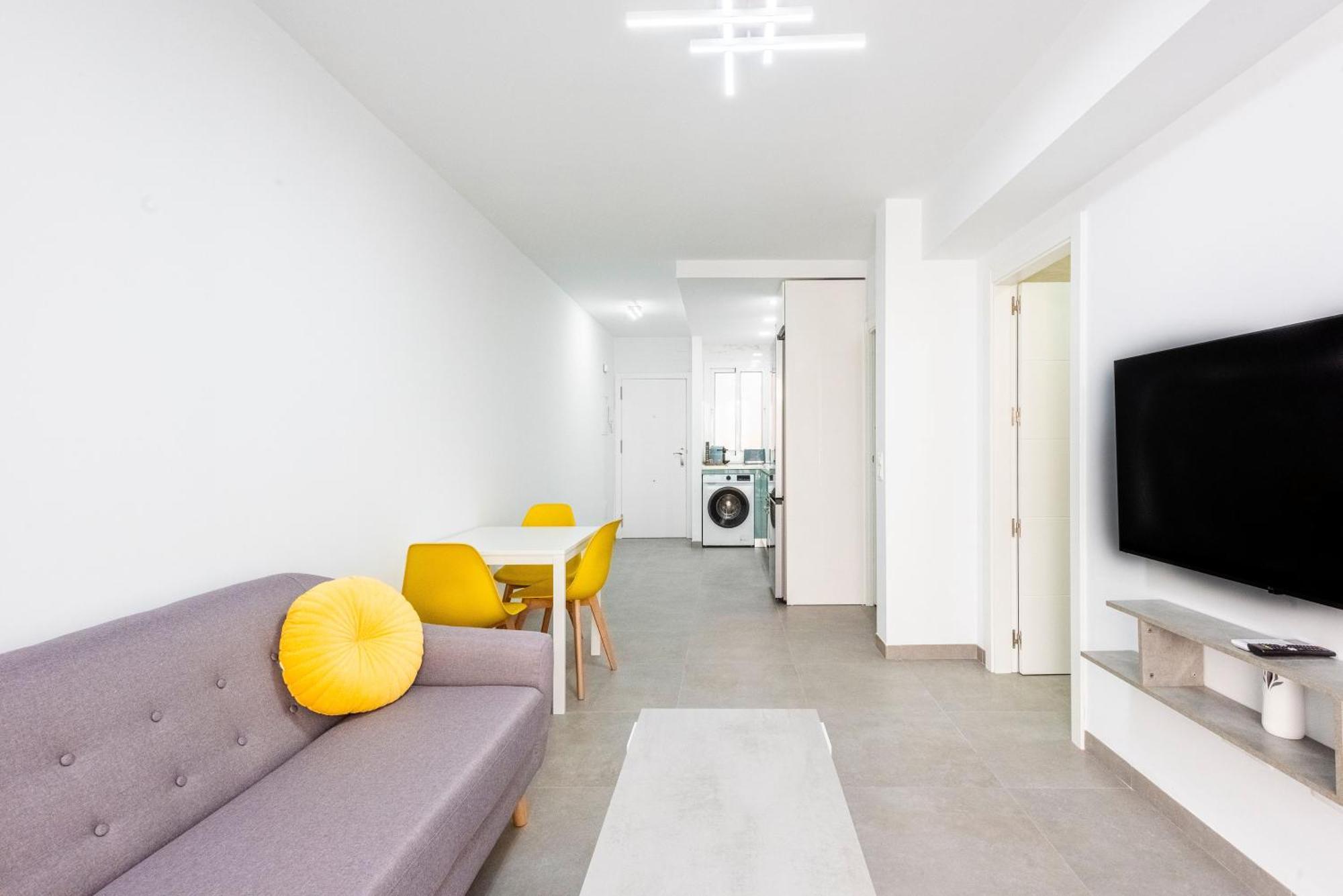Edificio Sirena Apartment Нерха Екстериор снимка